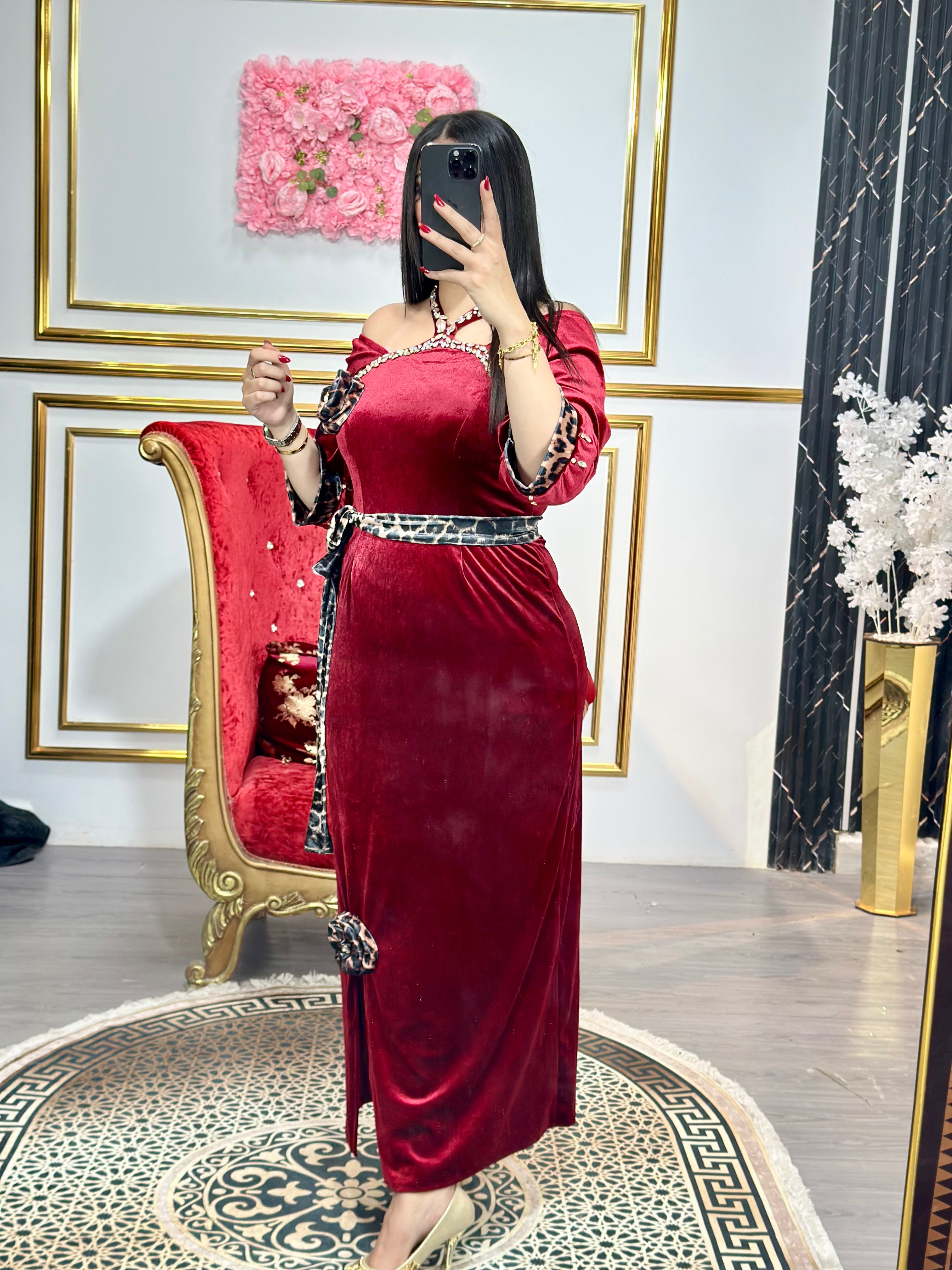 فستان الأنيقة